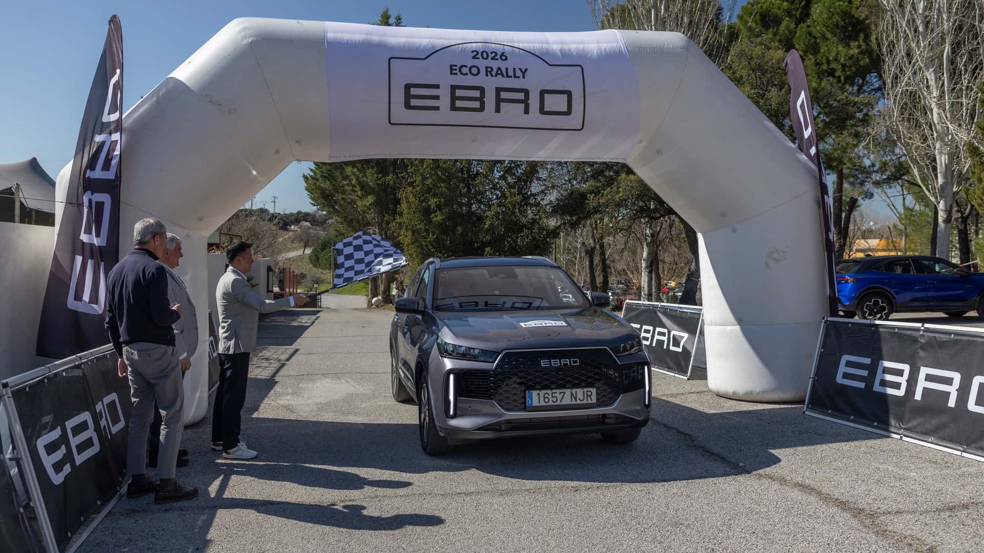 Revolve Eco Rally EBRO pone a prueba su gama electrificada en un Eco Rally