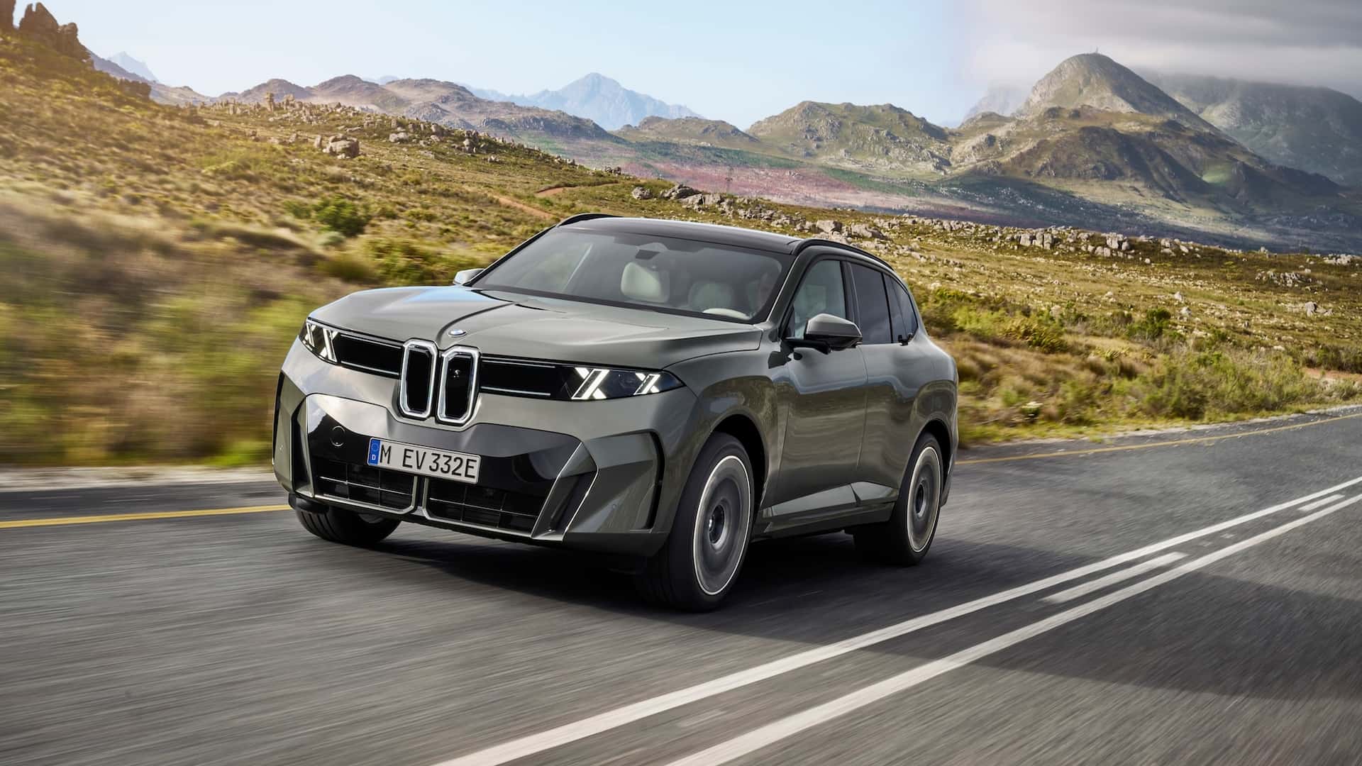 https://cdn.motor1.com/images/mgl/KbgKOR/s1/2027-bmw-ix5-60.jpg