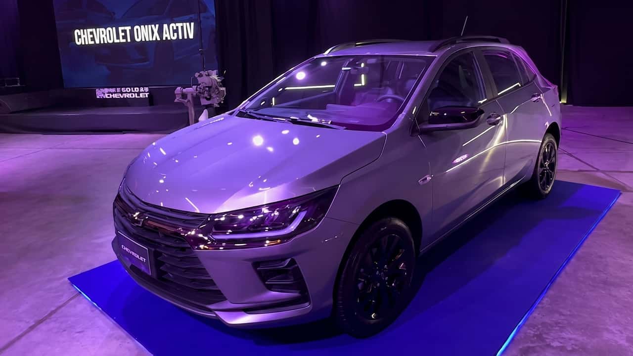 Chevrolet Onix Activ 2027 foi apresentado para concessionários; veja o que esperar