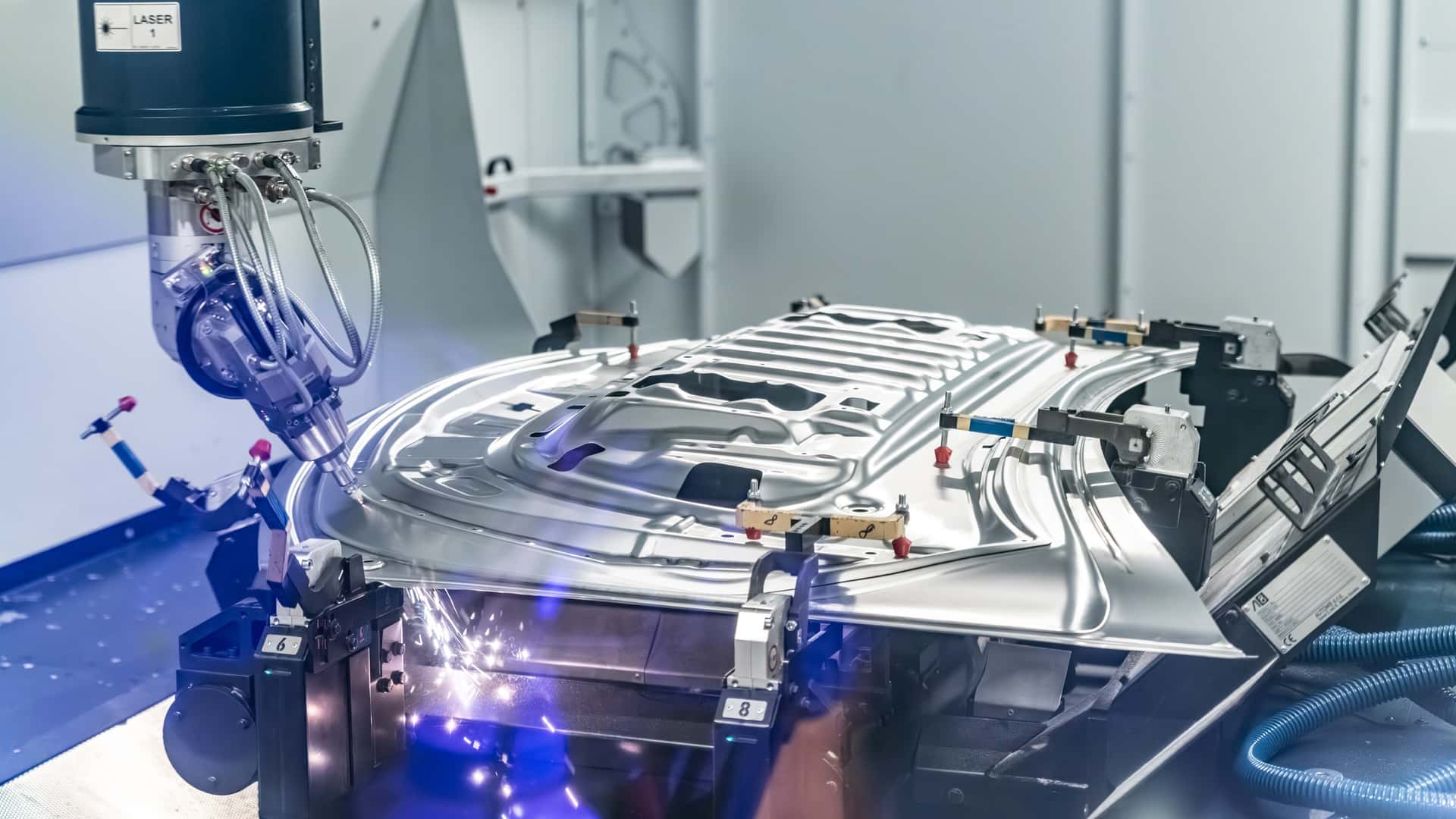https://cdn.motor1.com/images/mgl/KbgQ0q/s1/toyota-gr-corolla-uk-plant-tour.jpg