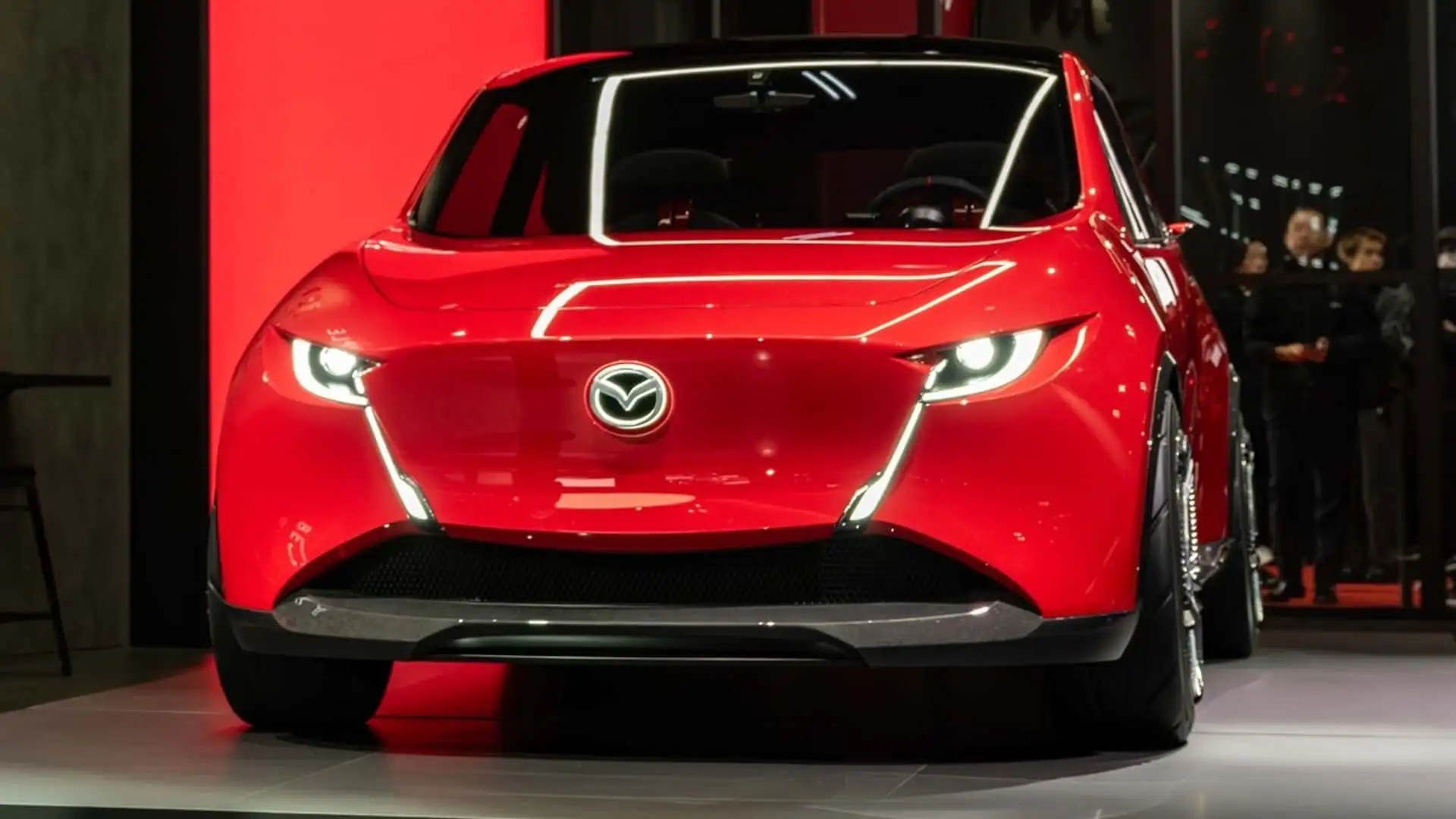 https://cdn.motor1.com/images/mgl/KbgrPq/s1/mazda-vision-x-compact.webp