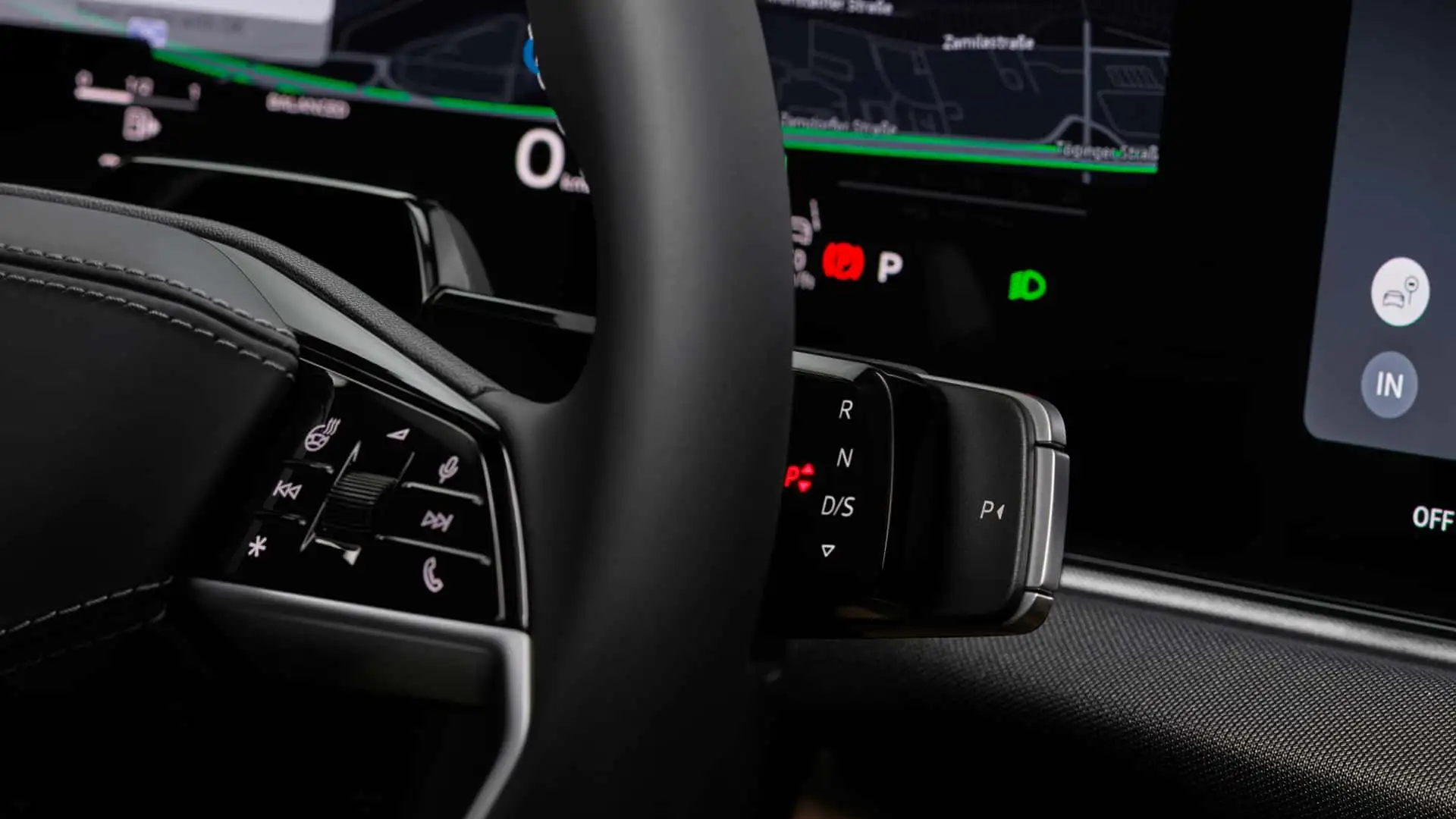 https://cdn.motor1.com/images/mgl/KbgzpM/s1/2027-audi-q7.webp