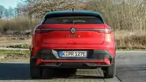Renault Megane E-Tech elettrica (2023), la prova