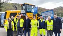 foto Pala gommata JCB 427 HT nei servizi integrati Te.Am. a Teramo