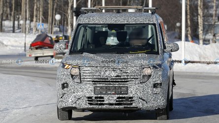 Ford Tourneo Courier yeni casus fotoğrafları