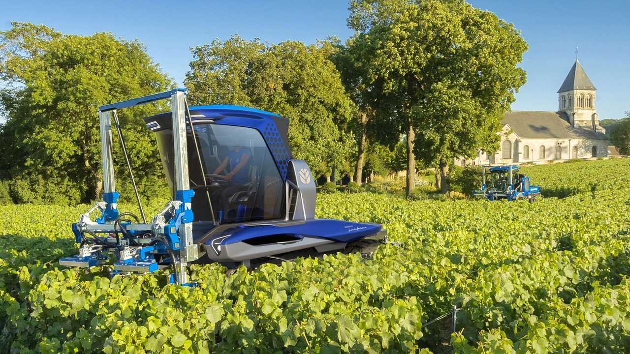 Straddle Tractor Concept di New Holland