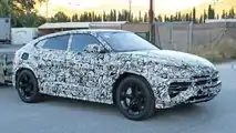 Lamborghini Urus ibrida plug-in, le nuove foto spia