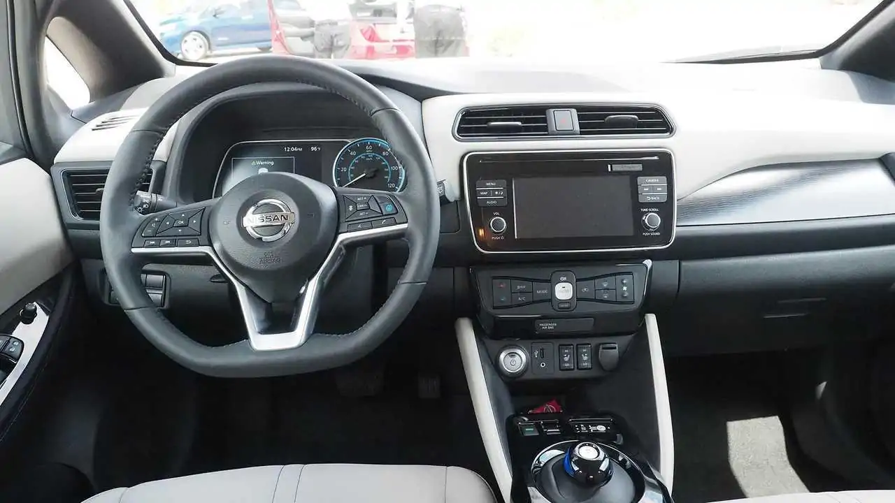 Driving The 18 Nissan Leaf Propilot And E Pedal Ftw