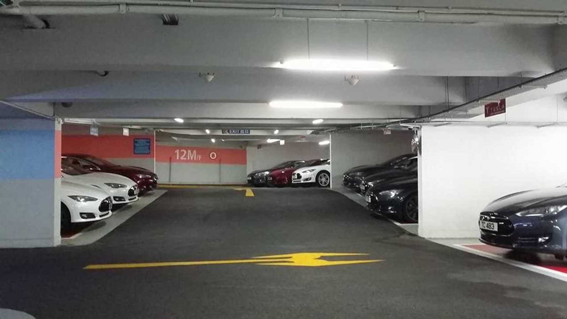 Large Lunch Queues At Tesla's Most Utilized Supercharger Station, Hong Kong
