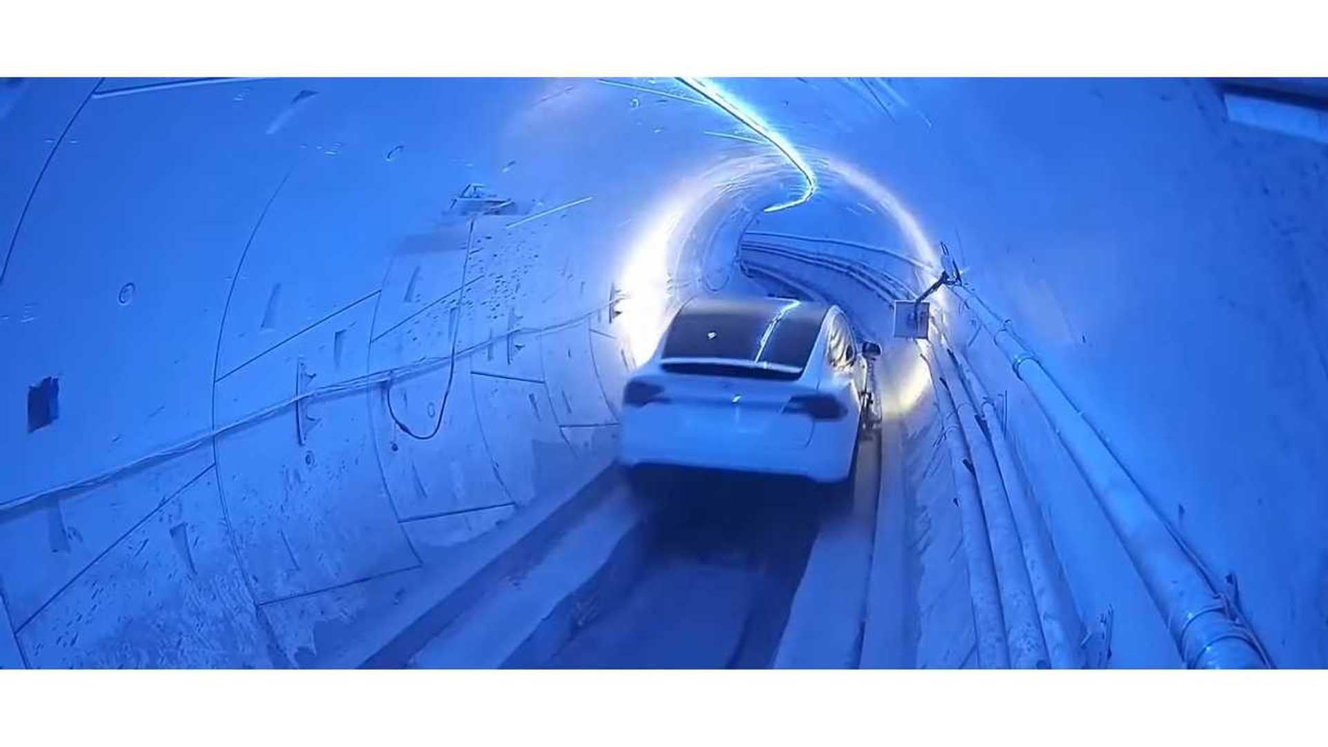Watch The Tesla Model 3 Boring Tunnel Race In La Video