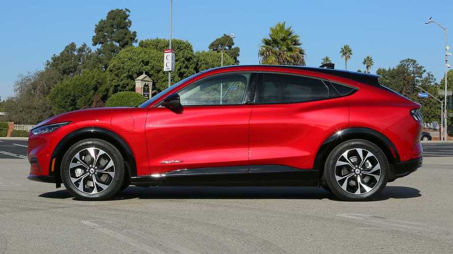 2021-ford-mustang-mach-e-exterior-side-p