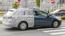 2016 Opel Astra Sports Tourer spy photo