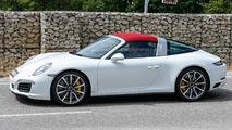 2016 Porsche 911 facelift spy photo