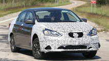 Nissan Sentra Facelift spy photo