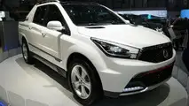 SsangYong SUT 1 Concept live in Geneva - 01.03.2011