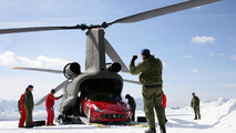 Ferrari FF downloaded from the CH-47 Chinook of the 1st Regiment of Antares Viterbo to 2350 meters of the Plan de Corones in the Dolomites in South Tyrol, 10.03.2011