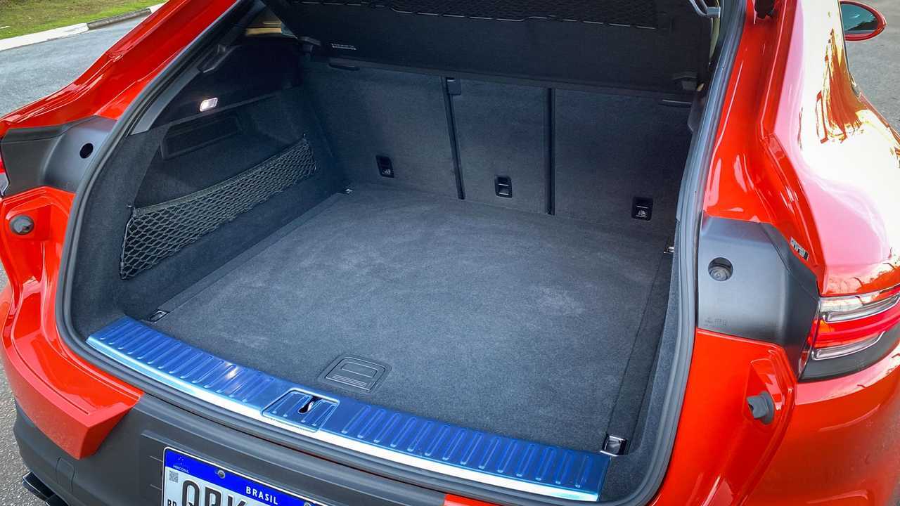 BMW X6 x Porsche Cayenne Coupé