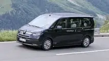 VW Transporter T7 neues Spionagefoto (Seitenansicht)