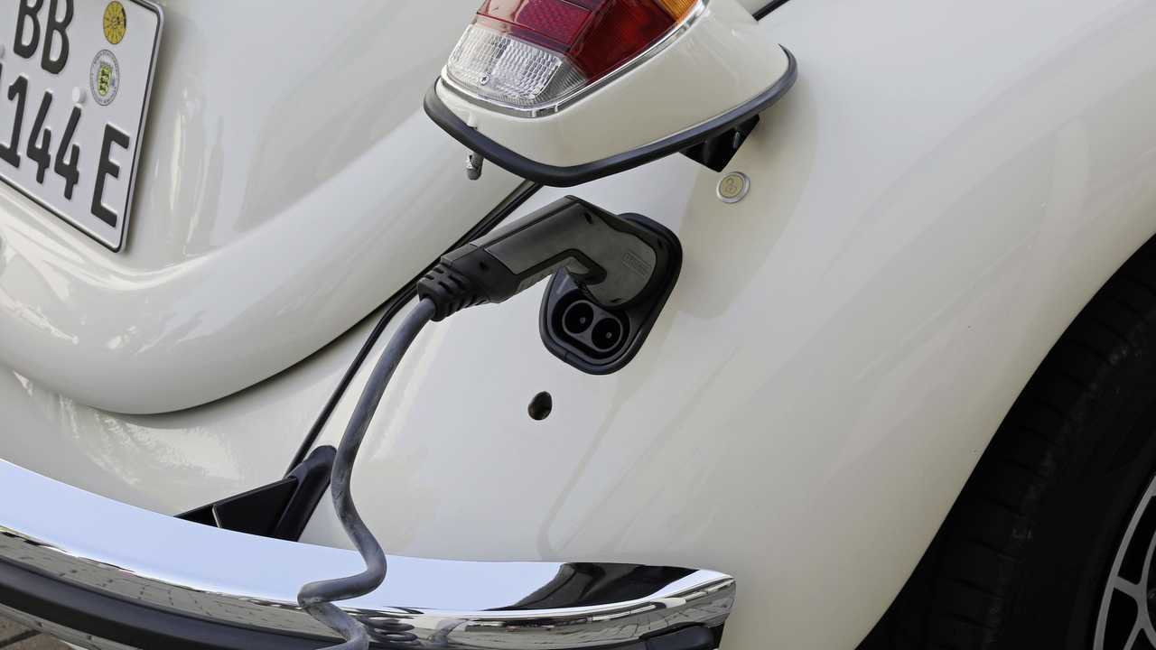 VW Helps Retrofit An Original Beetle With the eKäfer Project