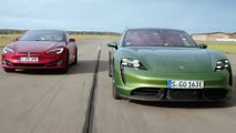Porsche vs Tesla, la prova 