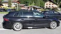 Nuova Skoda Octavia Wagon, le foto spia