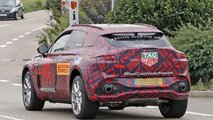 Nouvelles photos espion de l'Aston Martin DBX