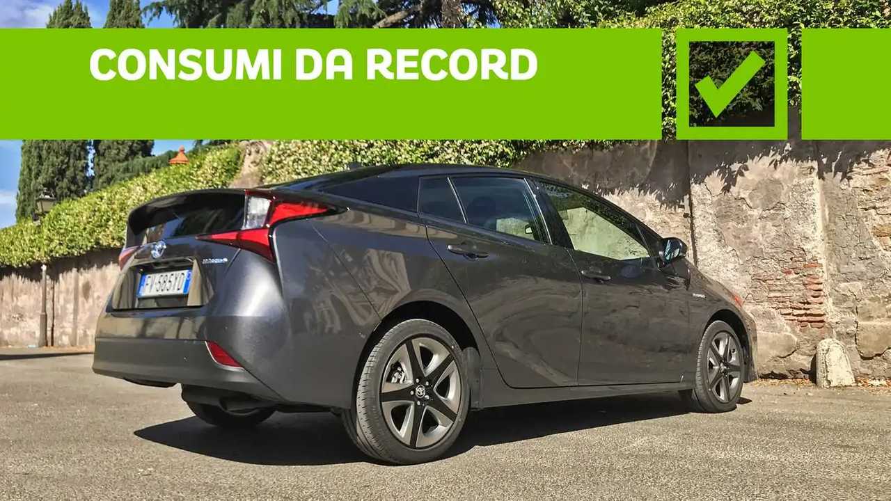 Toyota Prius AWD i-Lounge, pro e contro
