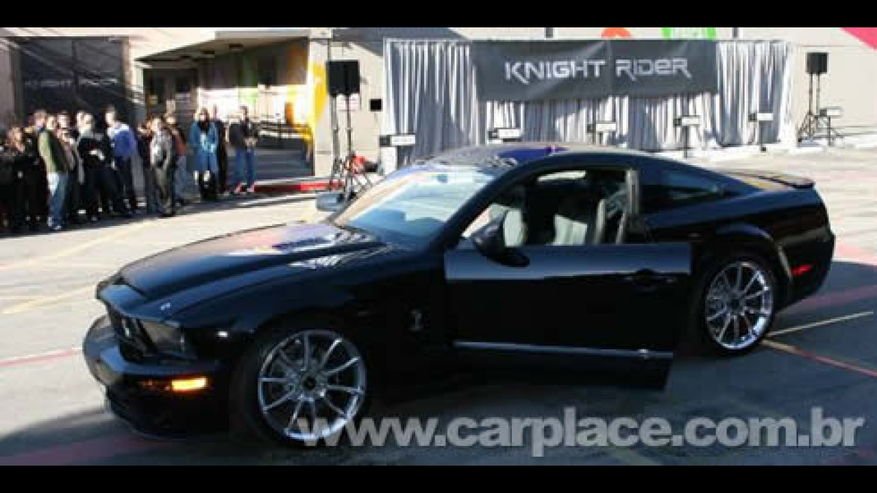 Sinal verde para série "Supermáquina" com Ford Mustang Shelby GT500K