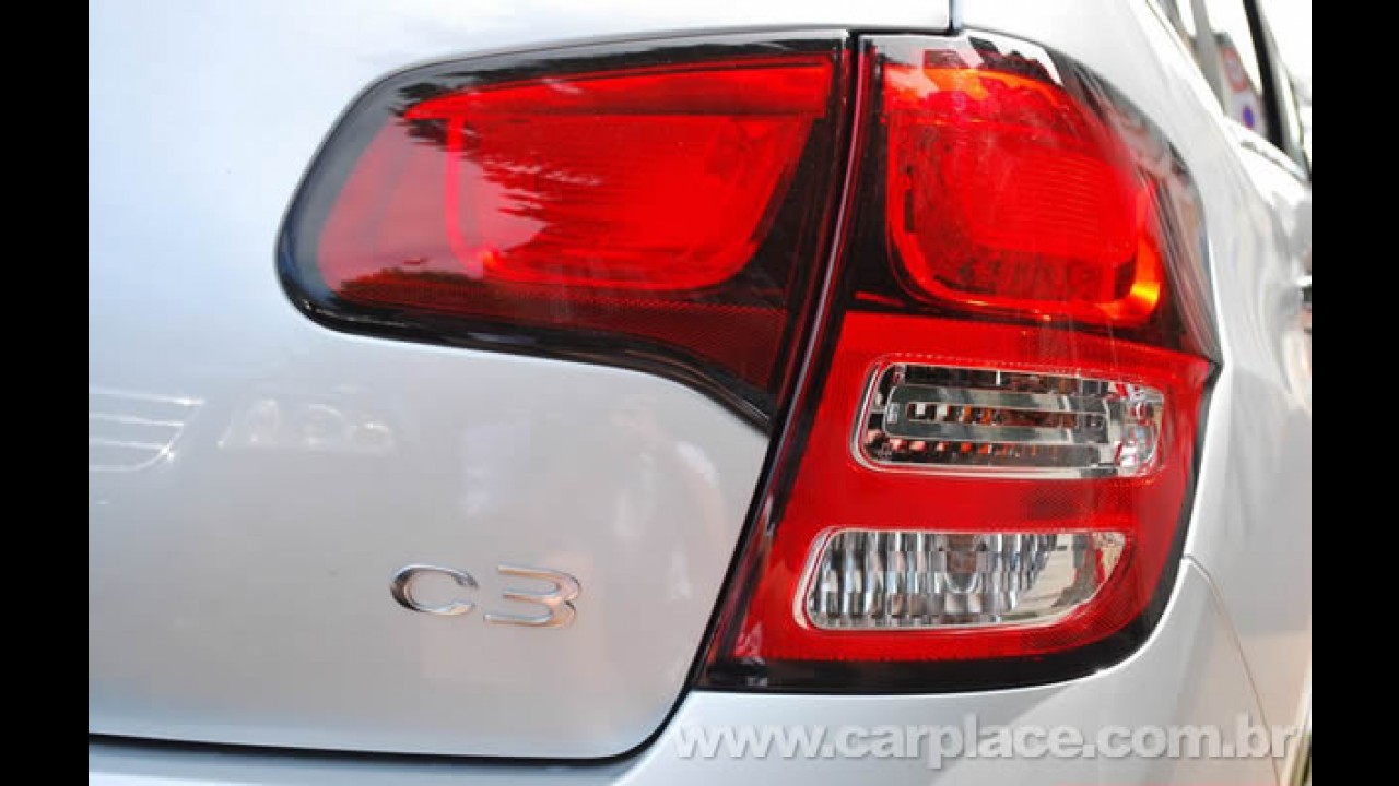 Novo Citroën C3 2010 ao vivo - Nova geração é fotografada em detalhes na Europa