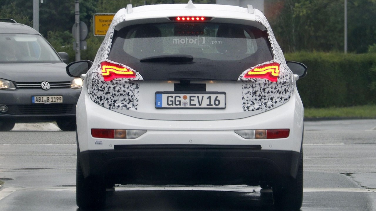 2017 Opel Ampera-e spy photo