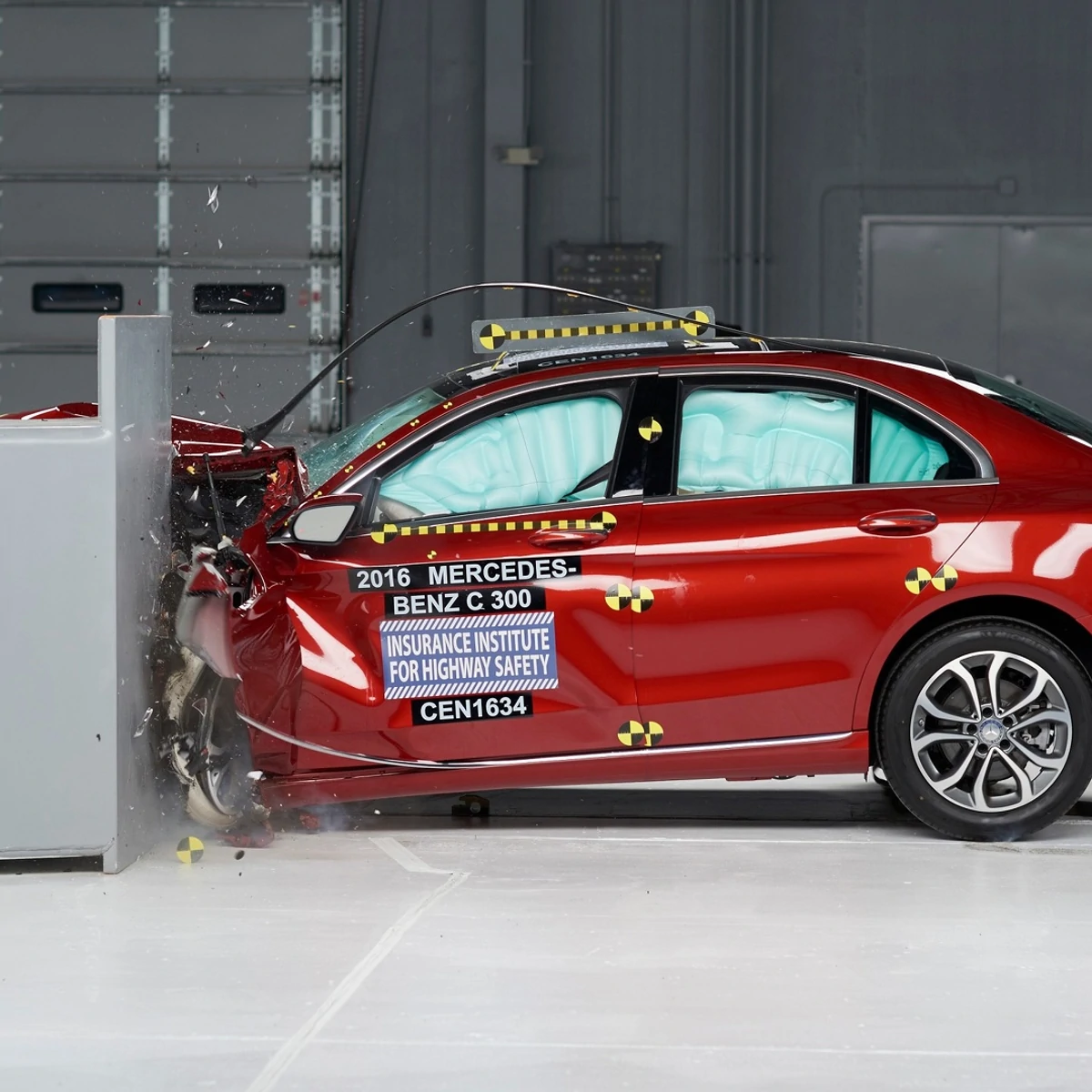 Mercedes C Class Earns Top Crash Award