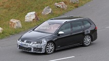 2017 VW Golf R facelift spy photo