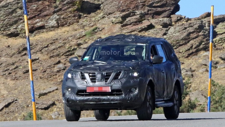 Nissan Navara SUV spy photo