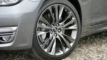 2016 Infiniti Q70: Review