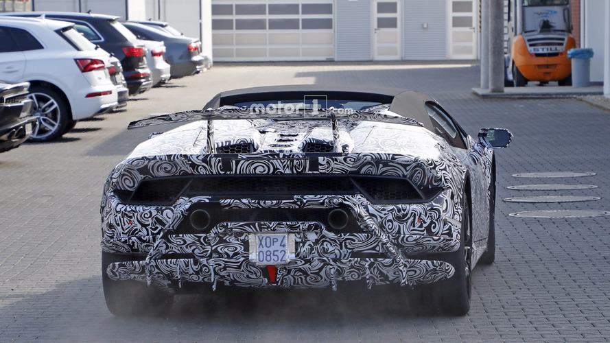 2018 Lamborghini Huracan Performante Spyder spy photo