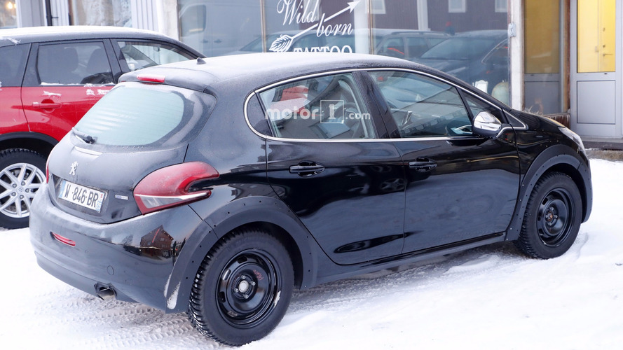 2018 Peugeot 208 spy photo
