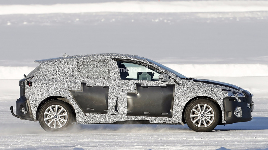 2018 Ford Focus casus fotoğrafları