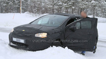 Citroen DS4 winter spy photos 26.02.2010
