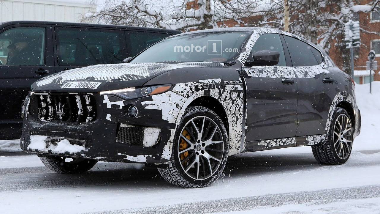 2019 Maserati Levante GTS spy photo