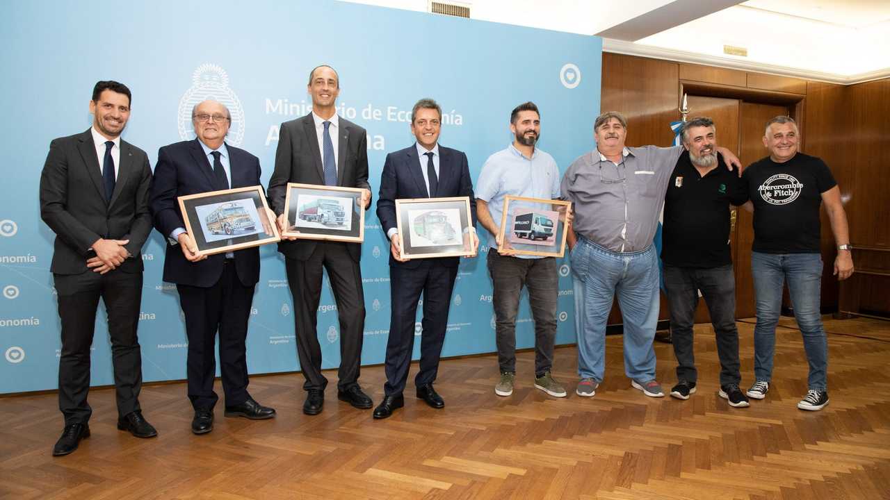 Anuncio MB-Zárate Logística e Industrial (1)-001