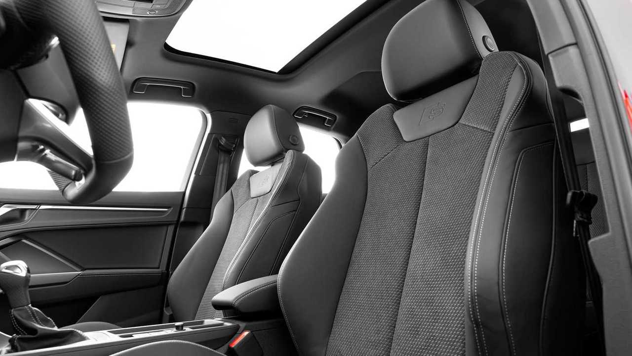 Bancos em couro e alcantara - Audi Q3 Sportback