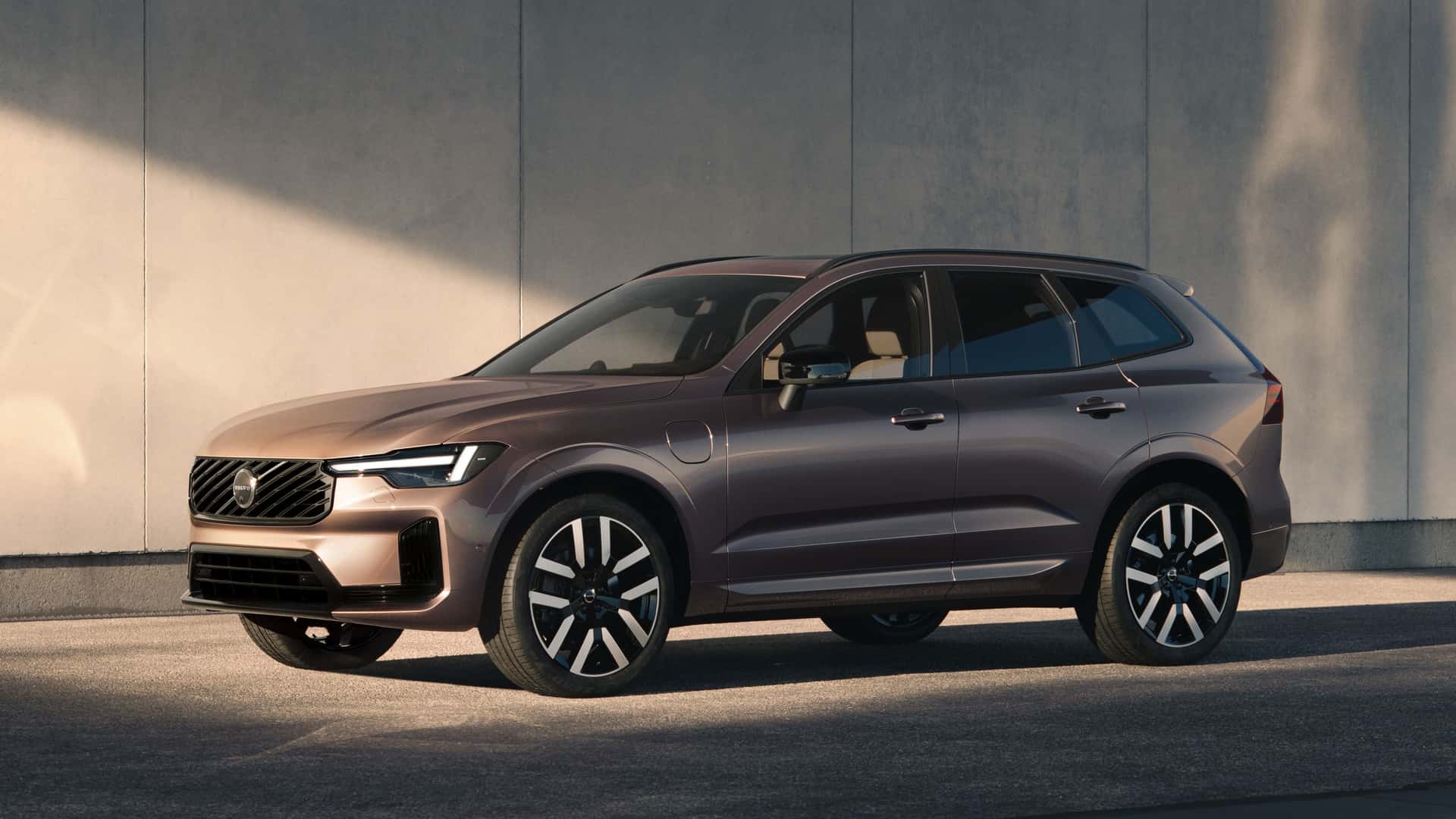 2028 Volvo XC60 And XC90 Debut With The Most Electric Range Of Any Plug-In Hybrids