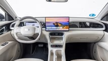 Geely E2