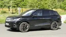 Neuer VW Tiguan R-Line (2023) als Erlkönig