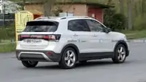 Une nouvelle photo d'espionnage pour le VW T-Cross qui fait peau neuve