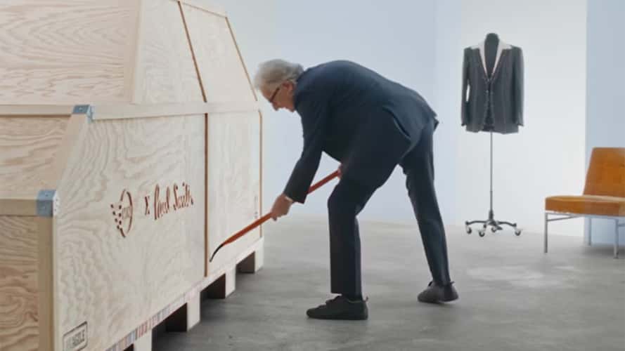 Cosa si nasconde nella cassa a forma di auto?