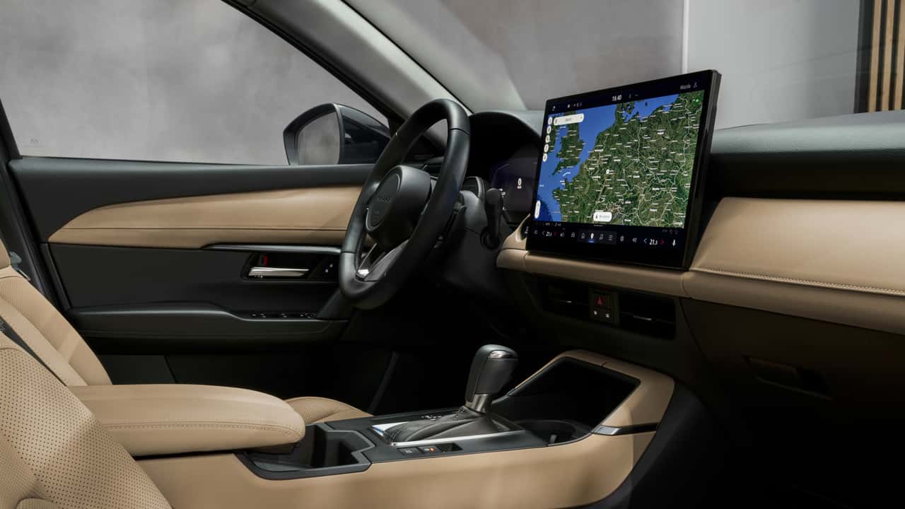 Mazda toglie i pulsanti dalla CX-5 ed ecco perché
