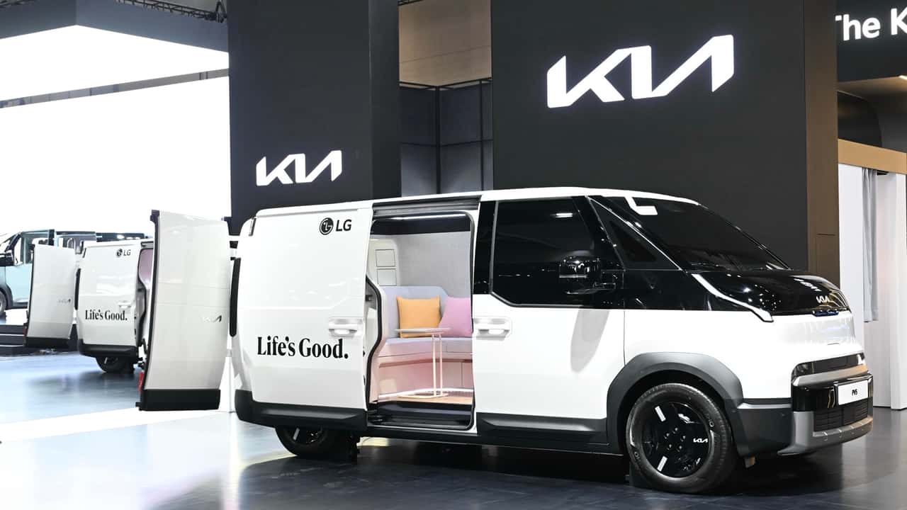 Kia Spielraum Glow cabin concept