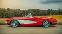 Pogea Racing Corvette 1958.28 Restomod