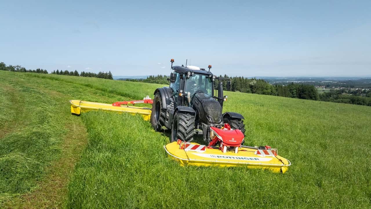 PÖTTINGER NOVACAT F 3100 OPTICURVE: ora con comando comfort Profiline